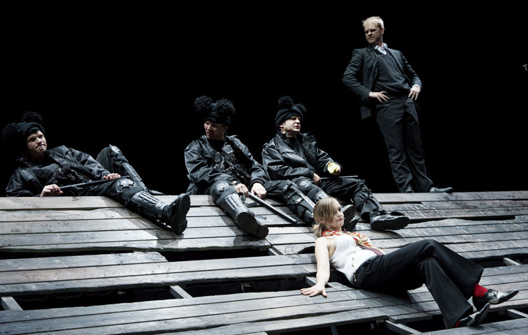 Theater Aachen, Faust 1+2, Katja Zinsmeister, Tim Knapper, Foto: Manthei